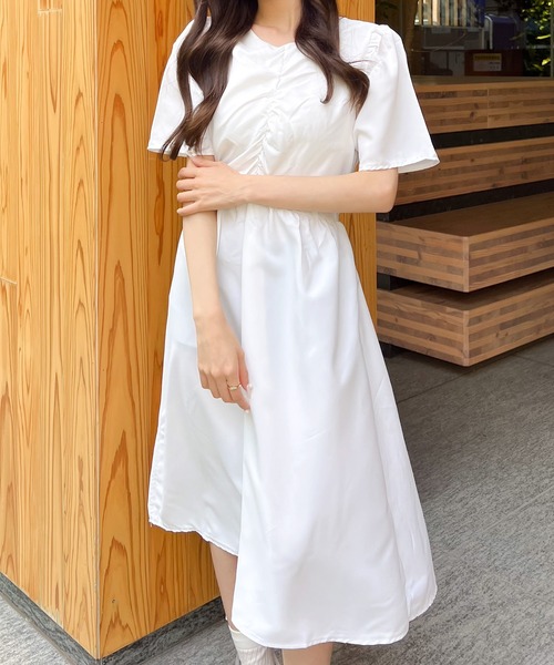 Mejoul（メジュール）の「バックリボンパフスリーブロングワンピース（ワンピース・レディース・ホワイト/ブラック・M）」の16枚目の写真