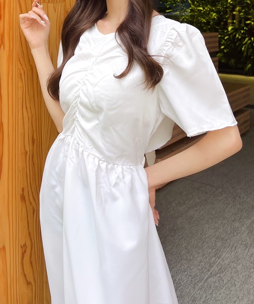 Mejoul（メジュール）の「バックリボンパフスリーブロングワンピース（ワンピース・レディース・ホワイト/ブラック・M）」の21枚目の写真