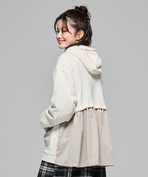 KRIFF MAYER Lady's Collection（クリフメイヤーレディースコレクション）の「【本体綿100％】異素材切替ざっくり裏毛ジャケット（パーカー・レディース・ベージュ/パープル/カラフル/ブラック/ナチュラル/グレー・MEDIUM/LARGE）」の4枚目の写真