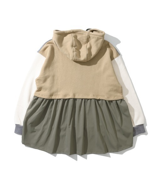 KRIFF MAYER Lady's Collection（クリフメイヤーレディースコレクション）の「【本体綿100％】異素材切替ざっくり裏毛ジャケット（パーカー・レディース・ベージュ/パープル/カラフル/ブラック/ナチュラル/グレー・MEDIUM/LARGE）」の21枚目の写真