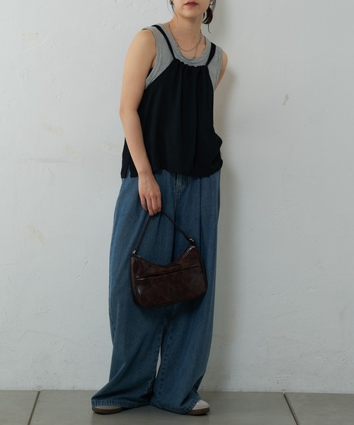 COLONY 2139(コロニートゥーワンスリーナイン)の「リネンライクキャミブラウス(キャミソール・レディース・ベージュ/ブラウン/ブラック・FREE)」の11枚目の写真