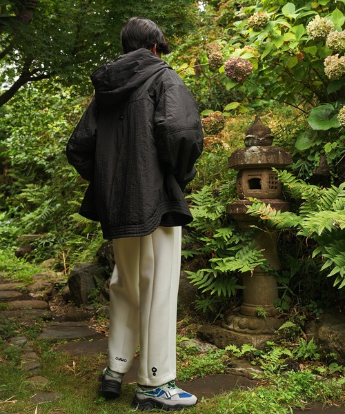 OMMO(オーエムエムオー)の「PADDED HOOD SHIRT(その他アウター・レディース・オフホワイト/ブラック・36/38)」の21枚目の写真