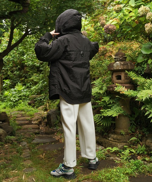OMMO(オーエムエムオー)の「PADDED HOOD SHIRT(その他アウター・レディース・オフホワイト/ブラック・36/38)」の22枚目の写真