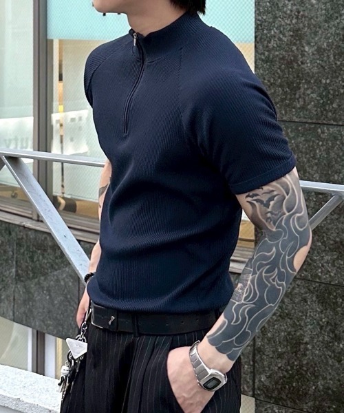 Chikashitsu＋】mockneck zip half sleeve t-shirt
