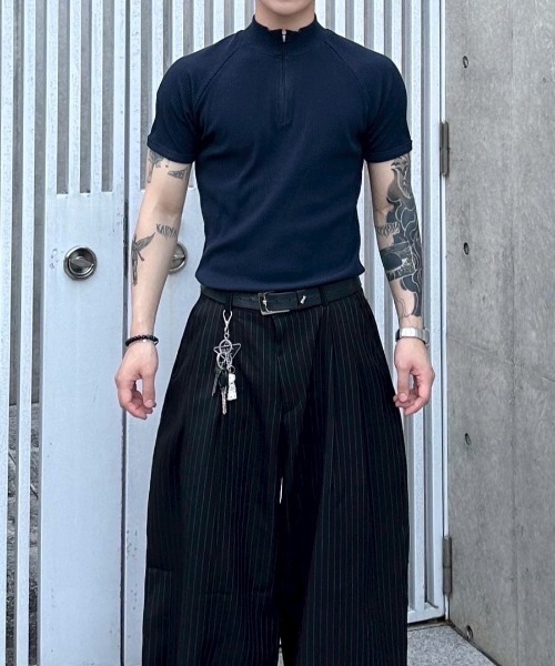 Chikashitsu +（チカシツプラス）の「【Chikashitsu +】mockneck zip half sleeve t-shirt / 【チカシツプラス】モックネックジップ半袖Tシャツ（Tシャツ/カットソー・メンズ・ブラック/グレー/ネイビー・ONE SIZE）」の6枚目の写真