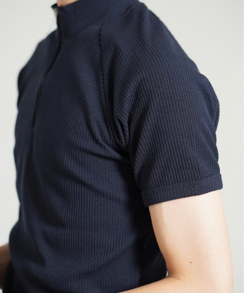 Chikashitsu +（チカシツプラス）の「【Chikashitsu +】mockneck zip half sleeve t-shirt / 【チカシツプラス】モックネックジップ半袖Tシャツ（Tシャツ/カットソー・メンズ・ブラック/グレー/ネイビー・ONE SIZE）」の17枚目の写真