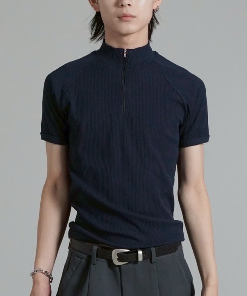 Chikashitsu +（チカシツプラス）の「【Chikashitsu +】mockneck zip half sleeve t-shirt / 【チカシツプラス】モックネックジップ半袖Tシャツ（Tシャツ/カットソー・メンズ・ブラック/グレー/ネイビー・ONE SIZE）」の13枚目の写真