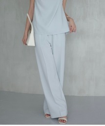 anuans（アニュアンス）の「トリアセテートリラックスパンツ（スラックス）」