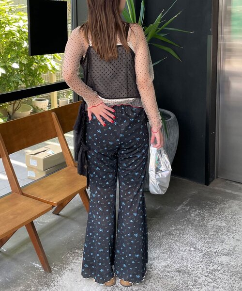 HELLO.SANFRANCISCO(ハローサンフランシスコ)の「【HELLO.SANFRANCISCO/ハローサンフランシスコ】アシメフリルドットレースキャミ(キャミソール・レディース・オフホワイト/サックスブルー/ブラック・ONE SIZE)」の8枚目の写真