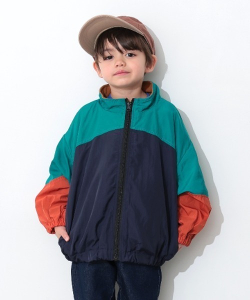 Ocean&Ground（オーシャン&グラウンド）の「レトロスポーツBIGジャケット（ナイロンジャケット・キッズ・パープル/ターコイズブルー/ブラック・100/110/120/130/140）」の3枚目の写真