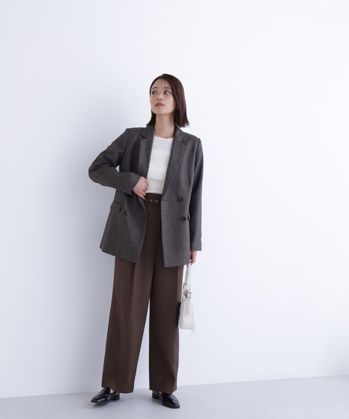 NATURAL BEAUTY BASIC（ナチュラルビューティーベーシック）の「◇シャークスキン SETUPダブルブレストジャケット（テーラードジャケット・レディース・ダークブラウン/ネイビー・SMALL/MEDIUM）」の14枚目の写真