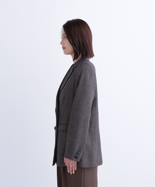NATURAL BEAUTY BASIC（ナチュラルビューティーベーシック）の「◇シャークスキン SETUPダブルブレストジャケット（テーラードジャケット・レディース・ダークブラウン/ネイビー・SMALL/MEDIUM）」の20枚目の写真