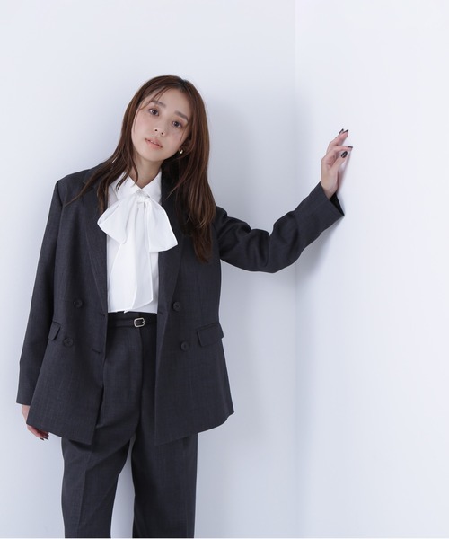 NATURAL BEAUTY BASIC（ナチュラルビューティーベーシック）の「◇シャークスキン SETUPダブルブレストジャケット（テーラードジャケット・レディース・ダークブラウン/ネイビー・SMALL/MEDIUM）」の7枚目の写真