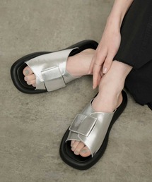 Bulue.（ブルー）の「【Bulue.】モードデザインサンダル（サンダル）」