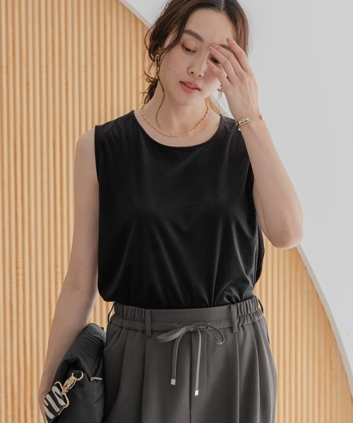 Elura（エルーラ）の「ベロアタンク/582313（タンクトップ・レディース・ダークブラウン/ブラック・FREE）」の2枚目の写真