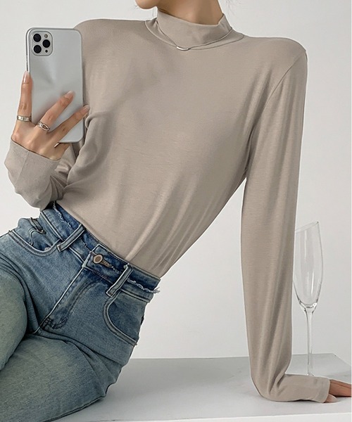 DAY CLOSET(デイ クローゼット)の「レディース 秋冬のきれいめコーデに。長袖ハイネックリブトップス(ニット/セーター・レディース・キナリ/ホワイト/ブラック/グレイッシュベージュ/ダークグレー・L/M)」の6枚目の写真