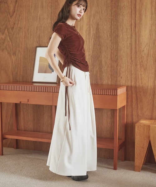 LAULEN（ローレン）の「velor side shirring tops /ベロアサイドシャーリングトップス（Tシャツ/カットソー・レディース・グレイッシュベージュ/ブラック/テラコッタ・FREE）」の18枚目の写真