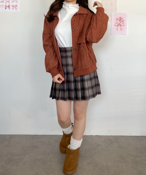 Mejoul（メジュール）の「ポケット付きオーバーサイズコーデュロイライトジャケット（ブルゾン・レディース・ピンク/ブラウン・M/L）」の6枚目の写真