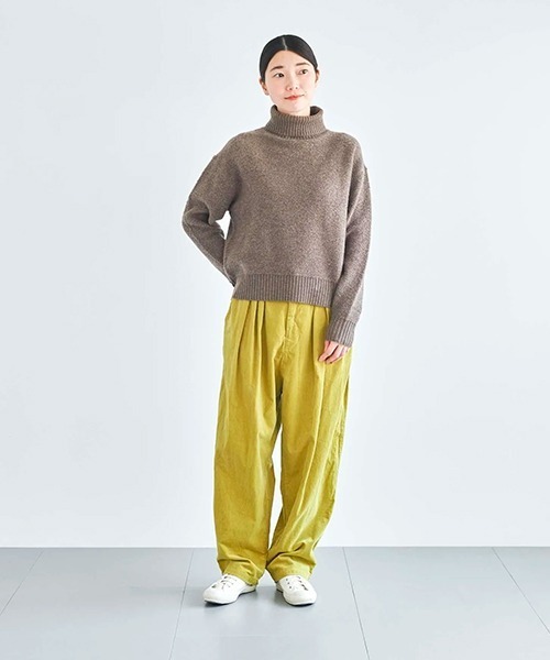 HAU(ハウ)の「パンツ ovel / velvet(その他パンツ・レディース・イエロー/グレー/アイボリー・MEDIUM/SMALL)」の6枚目の写真