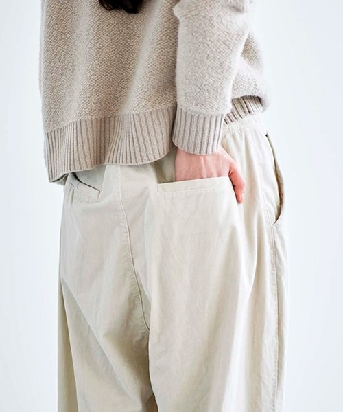 HAU(ハウ)の「パンツ ovel / velvet(その他パンツ・レディース・イエロー/グレー/アイボリー・MEDIUM/SMALL)」の10枚目の写真