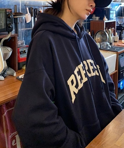 Teem Store(チームストア)の「レタリングオーバーサイズパーカー(パーカー・レディース・ブラウン/グレー/ネイビー/ライトグレー・M/L)」の4枚目の写真