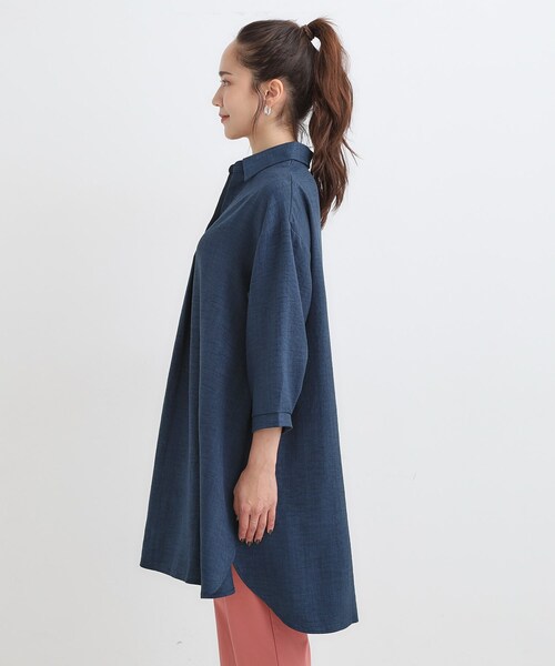 SHOO・LA・RUE(シューラルー)の「【S-LL/体型カバー】さらっとしたタッチが魅力 デニムライクチュニック(チュニック・レディース・ブルー系その他/ブルー・01/04/03/02)」の12枚目の写真