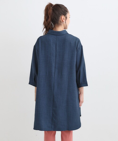 SHOO・LA・RUE(シューラルー)の「【S-LL/体型カバー】さらっとしたタッチが魅力 デニムライクチュニック(チュニック・レディース・ブルー系その他/ブルー・01/04/03/02)」の13枚目の写真