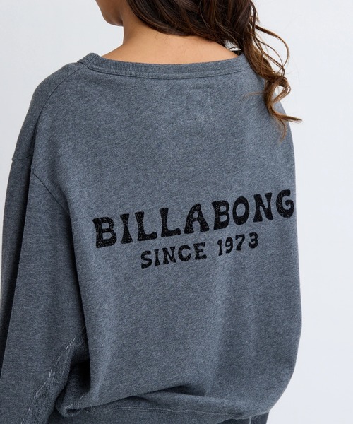 BILLABONG(ビラボン)の「BILLABONG レディース BOAT NECK LOOSE CROP トレーナー 【LOOSE CROPPED】【2025年秋冬モデル】/ビラボンロゴバックプリントサイド切り替えドロップショルダースウェットトレーナー(スウェット・レディース・グレー/アイボリー/スミクロ・MEDIUM/LARGE)」の15枚目の写真