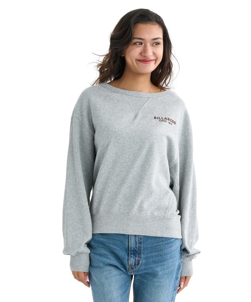 BILLABONG(ビラボン)の「BILLABONG レディース BOAT NECK LOOSE CROP トレーナー 【LOOSE CROPPED】【2025年秋冬モデル】/ビラボンロゴバックプリントサイド切り替えドロップショルダースウェットトレーナー(スウェット・レディース・グレー/アイボリー/スミクロ・MEDIUM/LARGE)」の17枚目の写真
