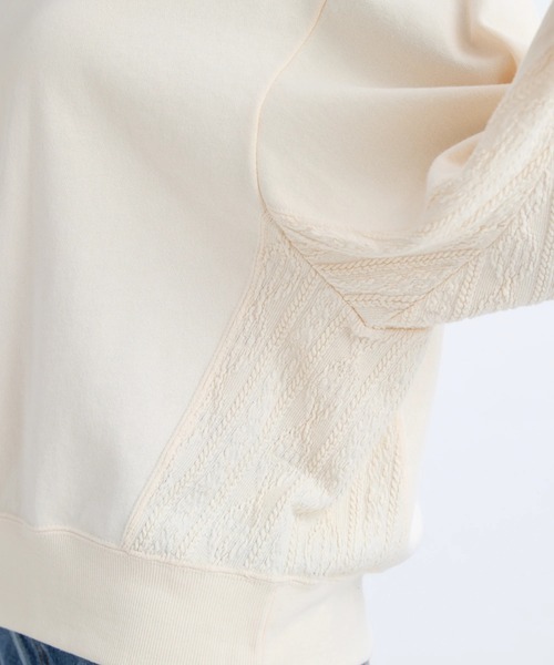 BILLABONG(ビラボン)の「BILLABONG レディース BOAT NECK LOOSE CROP トレーナー 【LOOSE CROPPED】【2025年秋冬モデル】/ビラボンロゴバックプリントサイド切り替えドロップショルダースウェットトレーナー(スウェット・レディース・グレー/アイボリー/スミクロ・MEDIUM/LARGE)」の7枚目の写真