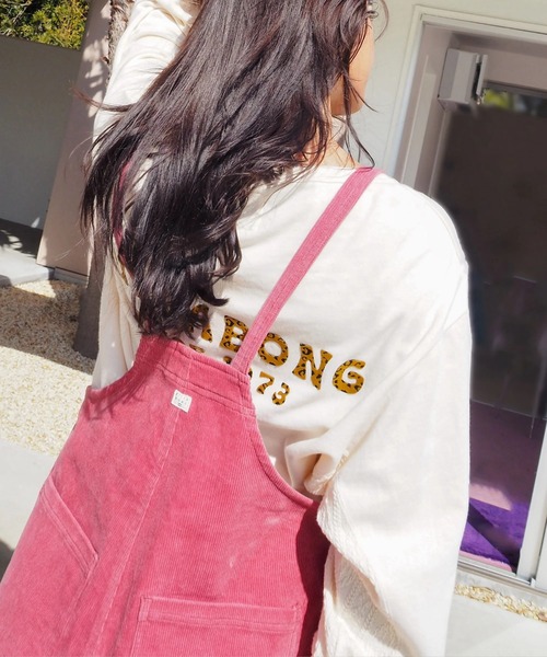 BILLABONG(ビラボン)の「BILLABONG レディース BOAT NECK LOOSE CROP トレーナー 【LOOSE CROPPED】【2025年秋冬モデル】/ビラボンロゴバックプリントサイド切り替えドロップショルダースウェットトレーナー(スウェット・レディース・グレー/アイボリー/スミクロ・MEDIUM/LARGE)」の12枚目の写真