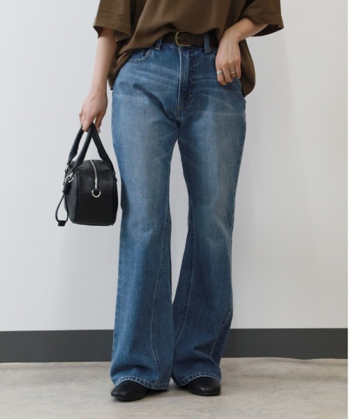 Right-on(ライトオン)の「【HONEYSUCKLE ROSE】フレアジーンズ(デニムパンツ・レディース・ダークインディゴブルー/その他1・S/M/L)」の3枚目の写真