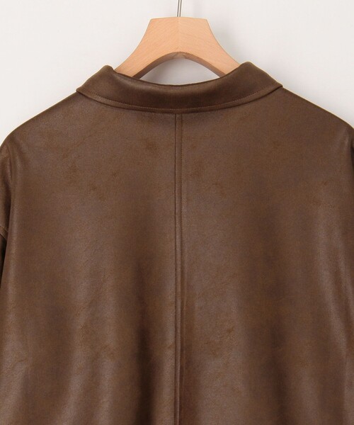 MICO COULIER（ミコクリエ）の「ストレッチレザージャケット（ブルゾン・レディース・キャメル/ブラウン・38）」の5枚目の写真