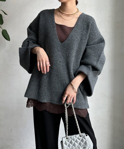 DouDou（ドゥドゥ）の「【WEB限定】深Vワイドスリーブプルオーバー（ニット/セーター・レディース・ブラウン/ベージュ/チャコールグレー・FREE）」の19枚目の写真