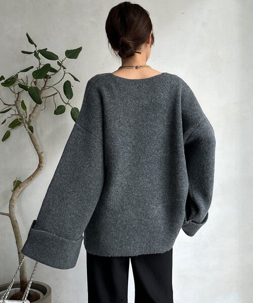 DouDou（ドゥドゥ）の「【WEB限定】深Vワイドスリーブプルオーバー（ニット/セーター・レディース・ブラウン/ベージュ/チャコールグレー・FREE）」の21枚目の写真