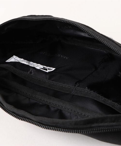 MAKAVELIC（マキャベリック）の「【RES】【MAKAVELIC】TRUCKS MONOCULAR WAIST BAG（ボディバッグ/ウエストポーチ・メンズ・ブラック/ネイビー・FREE）」の5枚目の写真