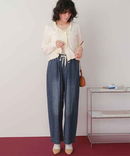titivate(ティティベイト)の「イージーワイドデニムパンツ(デニムパンツ・レディース・ブルー/ライトグレー/インディゴブルー・L/M/S)」の7枚目の写真
