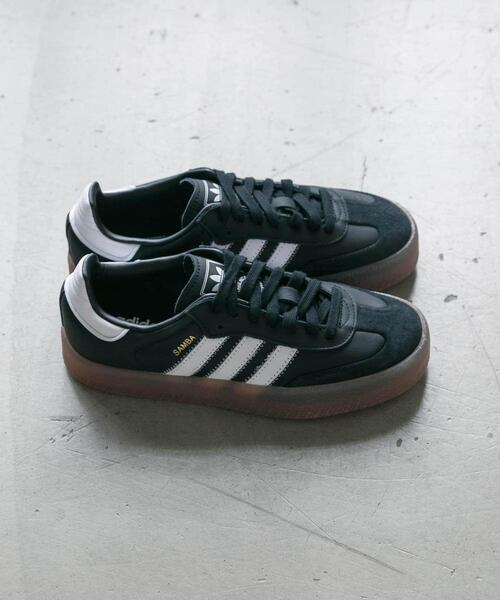 adidas(アディダス)の「adidas SAMBAE W(スニーカー・レディース・ブラック・23/25)」の1枚目の写真