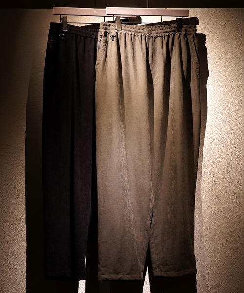 TROVE(トローヴ)の「LUMINOUS PLAY PANTS(その他パンツ・メンズ・カーキ/ブラック・3/1)」の3枚目の写真