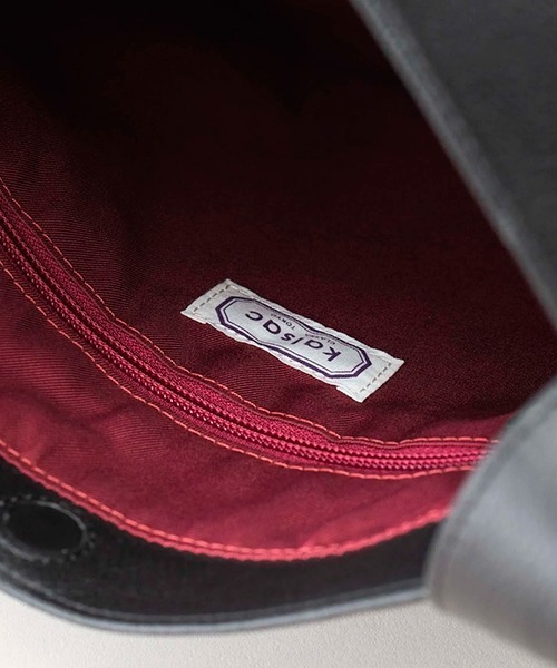 kalsac（カルサック）の「シンプルレザーショルダー　Mサイズ（ショルダーバッグ・レディース・ブラック・ONE SIZE）」の5枚目の写真