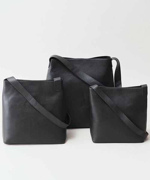 kalsac（カルサック）の「シンプルレザーショルダー　Mサイズ（ショルダーバッグ・レディース・ブラック・ONE SIZE）」の10枚目の写真