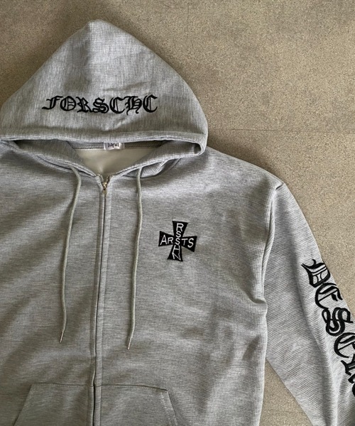 lilful(リルフル)の「袖刺繍 ワッフルジップアップパーカー(パーカー・メンズ・グレー・F)」の10枚目の写真