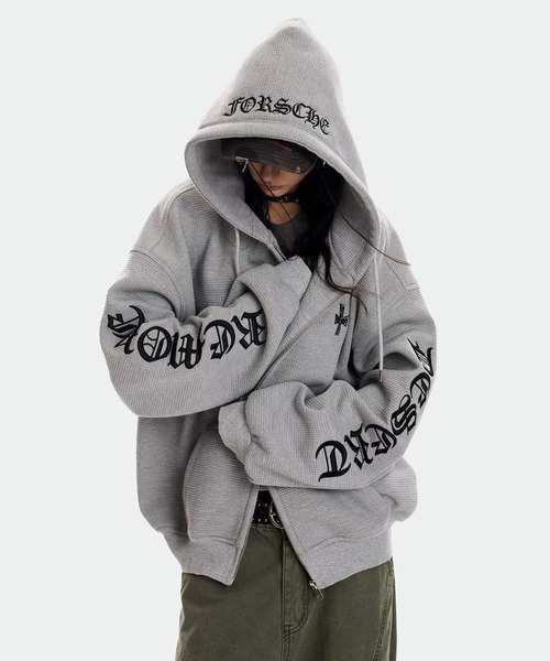 lilful(リルフル)の「袖刺繍 ワッフルジップアップパーカー(パーカー・メンズ・グレー・F)」の17枚目の写真