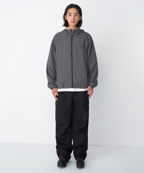 MUSINSA STANDARD（ムシンサスタンダード）の「コットンパラシュートバンディングカーゴパンツ[ブラック]（その他パンツ・メンズ・その他・38/40/42/26/28/30/32/34/36）」の2枚目の写真