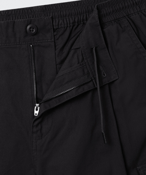MUSINSA STANDARD（ムシンサスタンダード）の「コットンパラシュートバンディングカーゴパンツ[ブラック]（その他パンツ・メンズ・その他・38/40/42/26/28/30/32/34/36）」の5枚目の写真