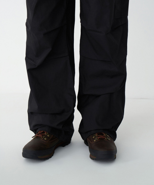 MUSINSA STANDARD（ムシンサスタンダード）の「コットンパラシュートバンディングカーゴパンツ[ブラック]（その他パンツ・メンズ・その他・38/40/42/26/28/30/32/34/36）」の11枚目の写真
