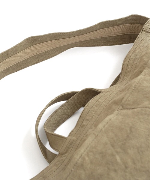 ARTS & CRAFTS(アーツアンドクラフト)の「アーツアンドクラフツ / LINEN CANVAS リネンキャンバス / NEWSPAPER BAG ニュースペーパーバッグ(ショルダーバッグ・メンズ・サンドベージュ/オフホワイト・FREE)」の12枚目の写真