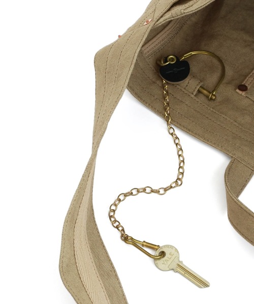 ARTS & CRAFTS(アーツアンドクラフト)の「アーツアンドクラフツ / LINEN CANVAS リネンキャンバス / NEWSPAPER BAG ニュースペーパーバッグ(ショルダーバッグ・メンズ・サンドベージュ/オフホワイト・FREE)」の13枚目の写真