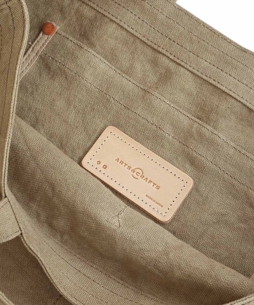 ARTS & CRAFTS(アーツアンドクラフト)の「アーツアンドクラフツ / LINEN CANVAS リネンキャンバス / NEWSPAPER BAG ニュースペーパーバッグ(ショルダーバッグ・メンズ・サンドベージュ/オフホワイト・FREE)」の17枚目の写真
