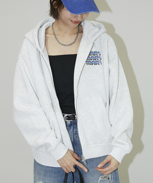 PUBLUX(パブリュクス)の「マリマリマリー×PUBLUX かなめvsレイジ プリントジップスウェットパーカー/裏起毛【限定展開】(パーカー・メンズ・ブラック/ライトグレー/ラベンダー・LARGE/MEDIUM)」の4枚目の写真